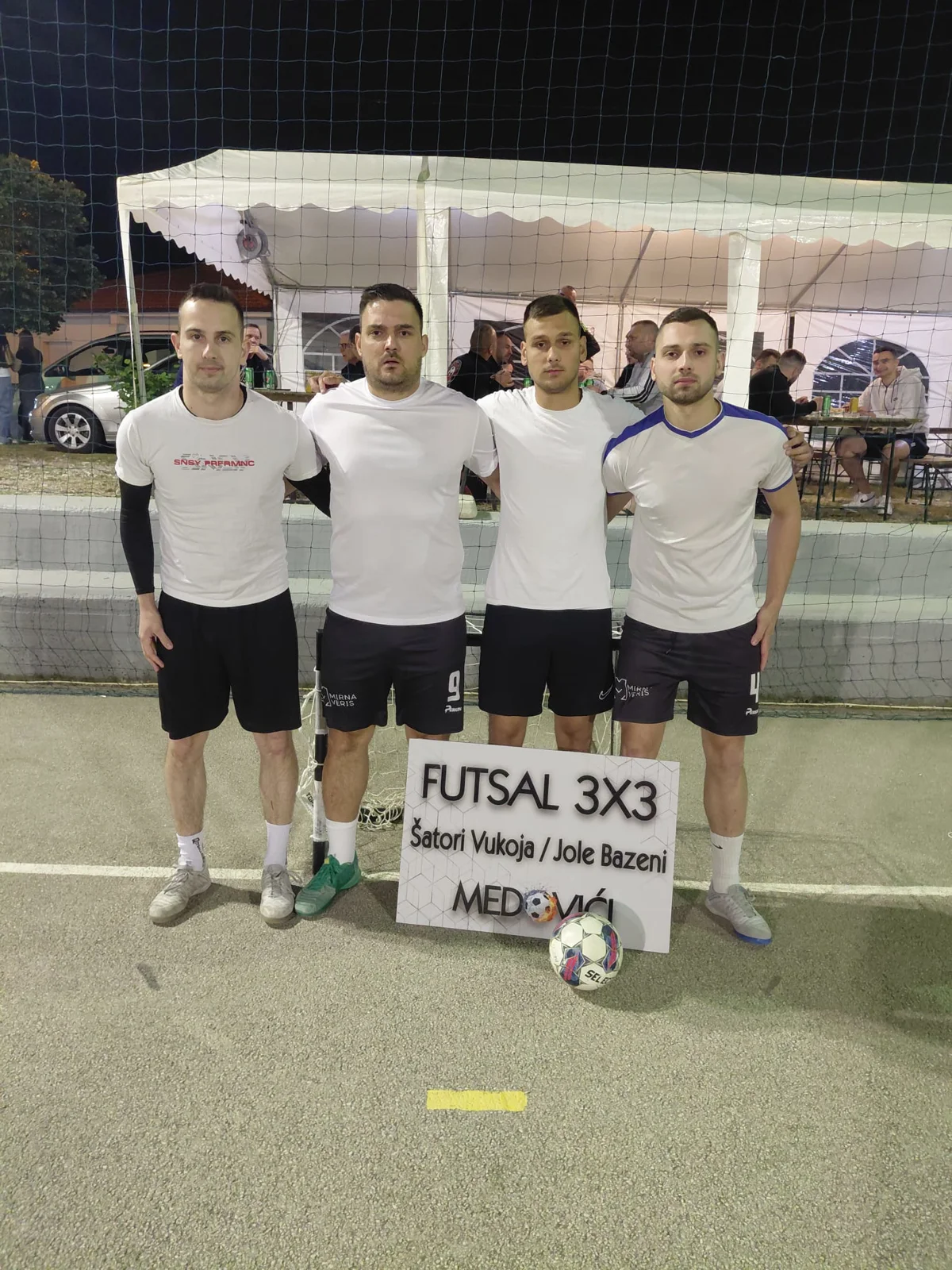 FOTO: Futsal cup na Medovićima stigao do završnice, večeras nagrada Golf 4 i još mnogo toga 6