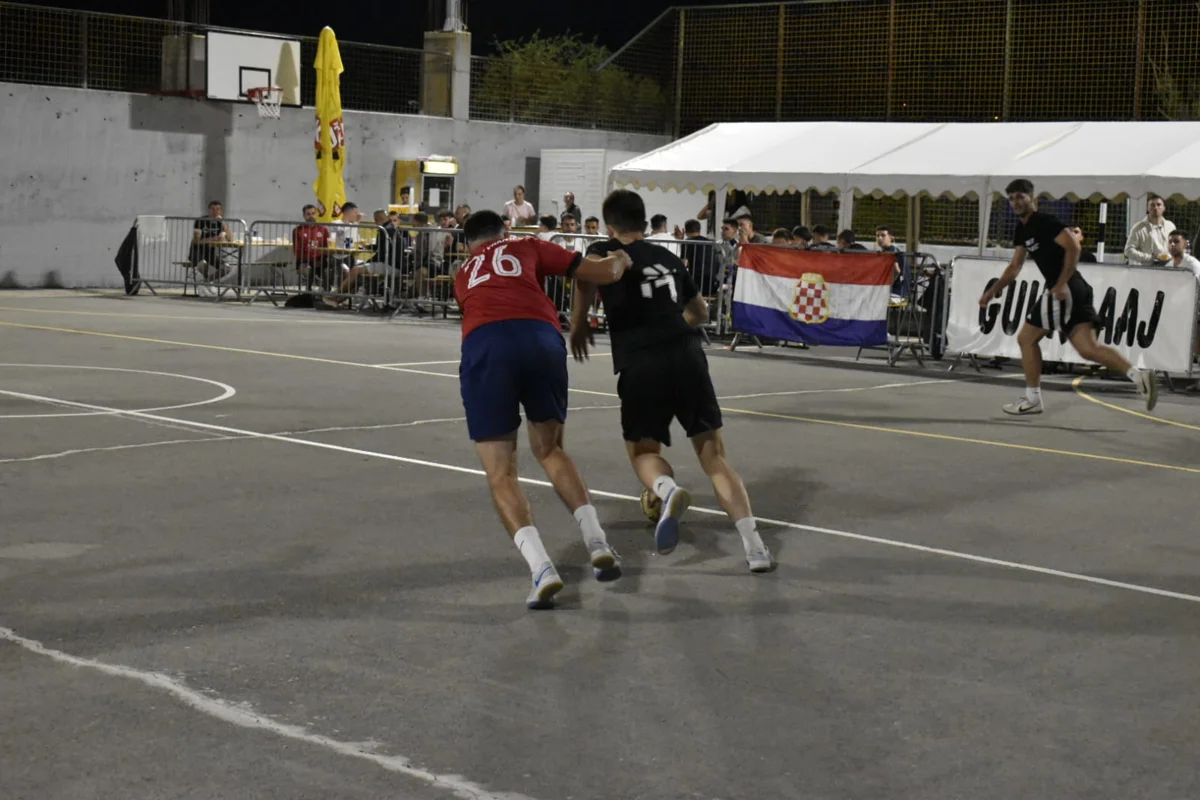 Legendarni Ante Lovrić uzeo zlato s Gruđanima! Šatori Vranješ brončani u Rastovači! 1