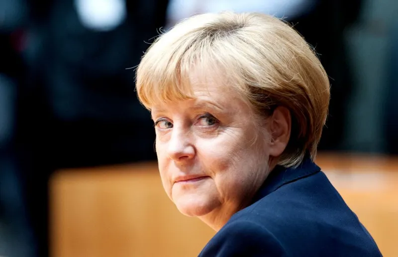 U središtu Berlina opljačkana Angela Merkel