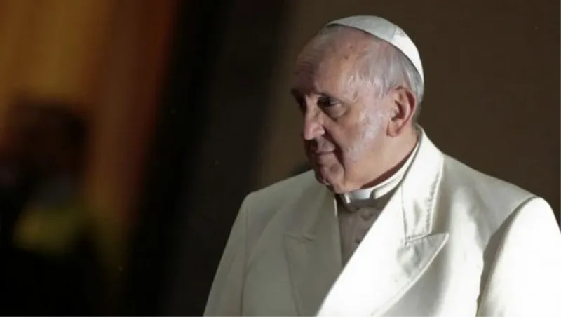 Preminuo papa Franjo