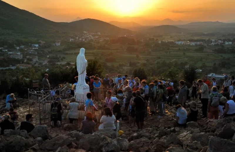 Župni ured Međugorje: Svetište ostaje otvoreno, odgovor na vandalizam neka bude molitva