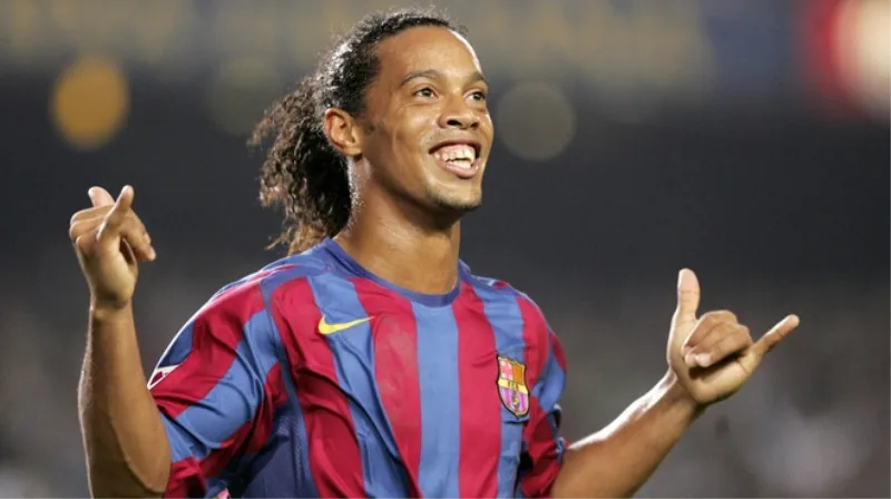 Dovoljno je reći RONALDINHO! A vi pogledajte što je sada napravio