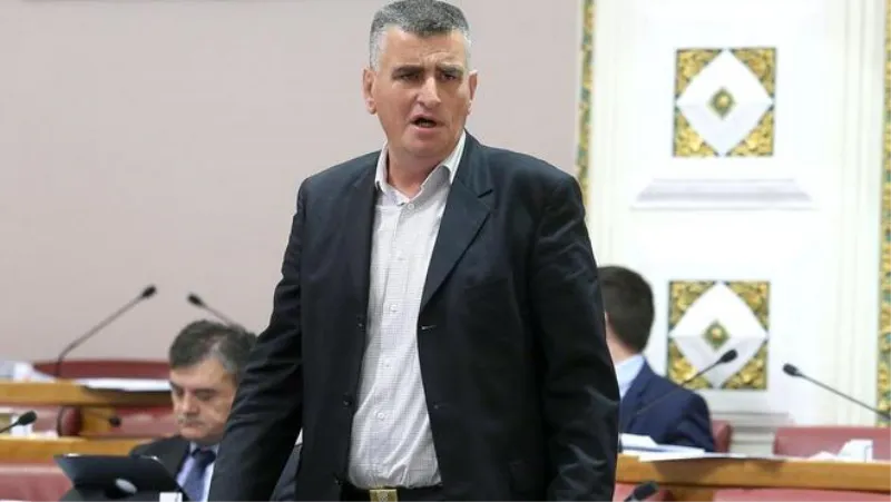 Bulj: Strani radnici bi mogli doći na vlast u Hrvatskoj, ženama zabraniti da voze
