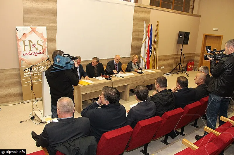 HNS: ''Ukidanjem FBiH riješili bismo sva neriješena politička pitanja i spasili Bosnu i Hercegovinu''