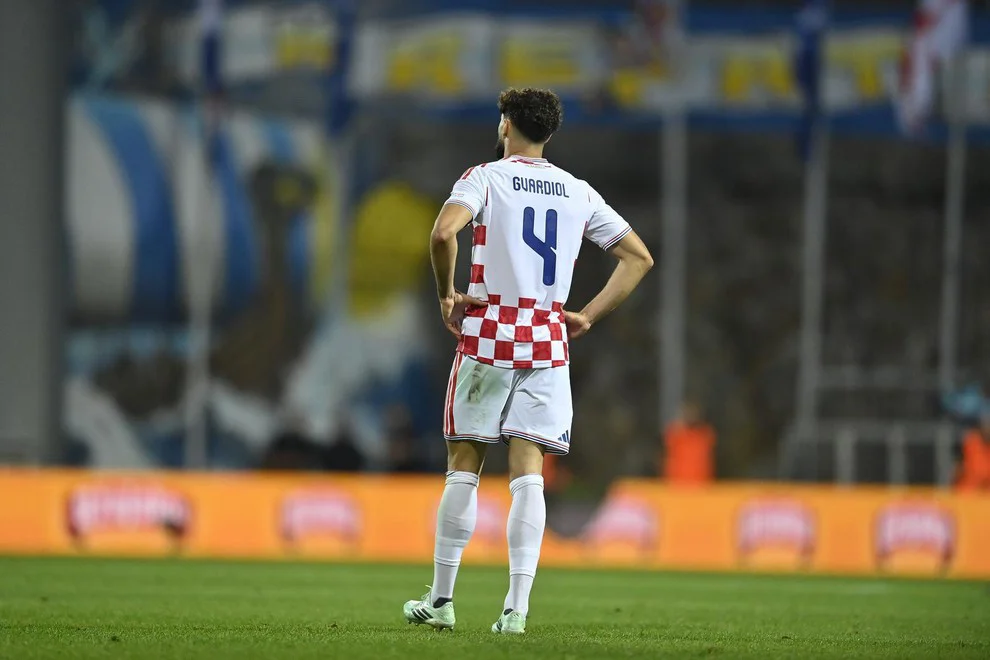 Hrvatska potopljena od Engleske. Roy Keane: Bilićevi momci igraju kao juniorska momčad
