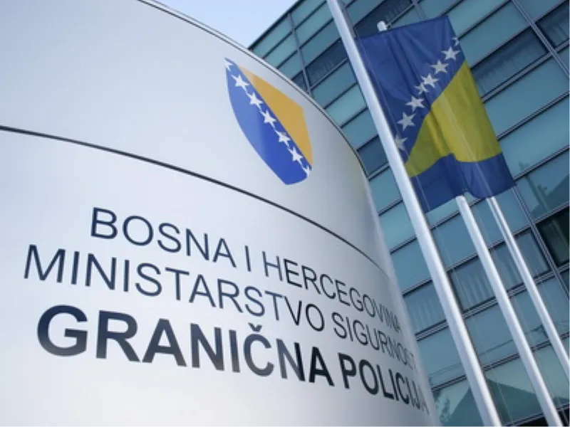 Graničnom policajcu 16 mjeseci zatvora zbog primanja dara