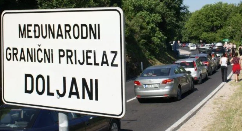 Pojačan promet vozila na izlazu iz BiH na GP Doljani