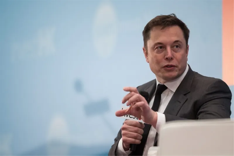 Elon Musk: Odrastao sam na nižem do srednjem staležu