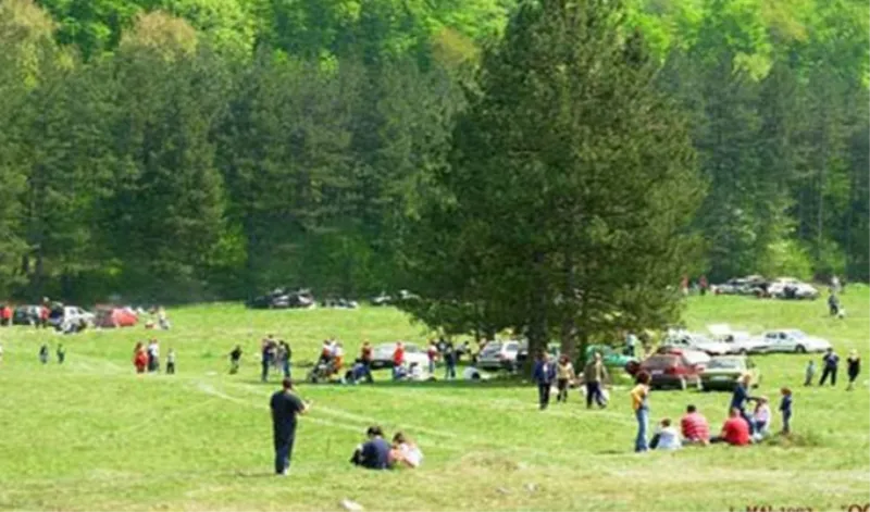 Ostavljati za sobom ostatke hrane u prirodi baš i nije dobro