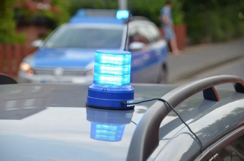 Hrvat u Njemačkoj krenuo noževima na policajce, oni ga upucali i teško ranili