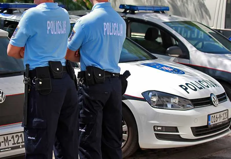 LJUBUŠKI: Ispred crkve ukraden brončani kip sv. Leopolda Mandića