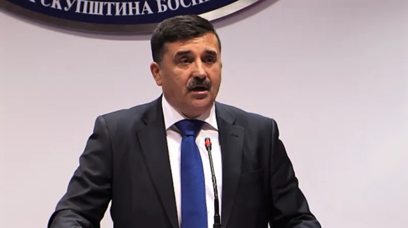 'Ni parlamentarna većina ni VMBiH ne funkcioniraju'