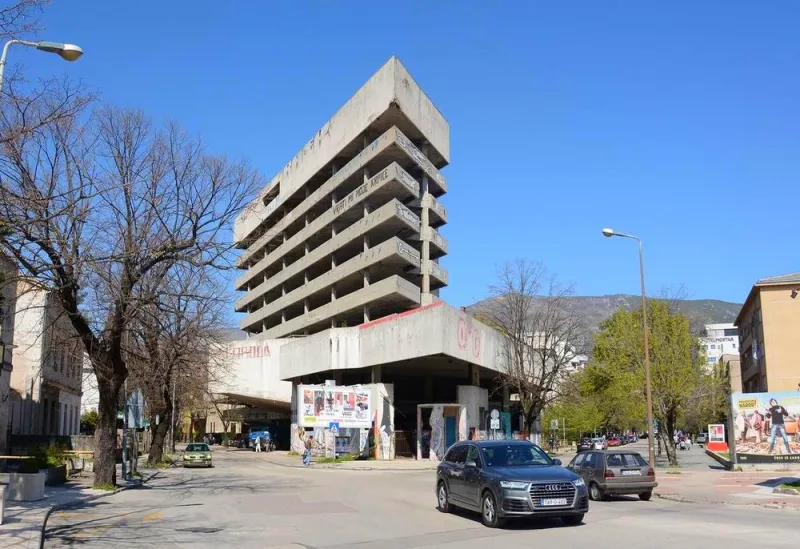 Raspisan nagradni natječaj za izradu idejnog rješenja obnove i redizajna Staklene banke u Mostaru