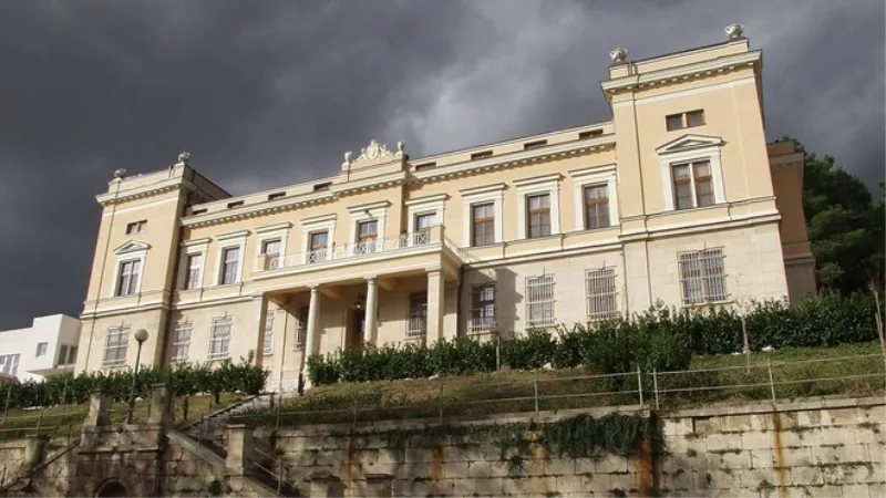 Palićevi najbliži 'briljiraju': Jedan istjerao dijete s poteškoćama u razvoju s mise, drugi brane Ratkov rat protiv Međugorja