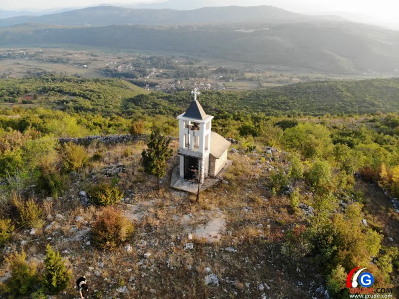 Akcija čišćenja groblja na Cerama, u nedjelju misa na Gradini 2