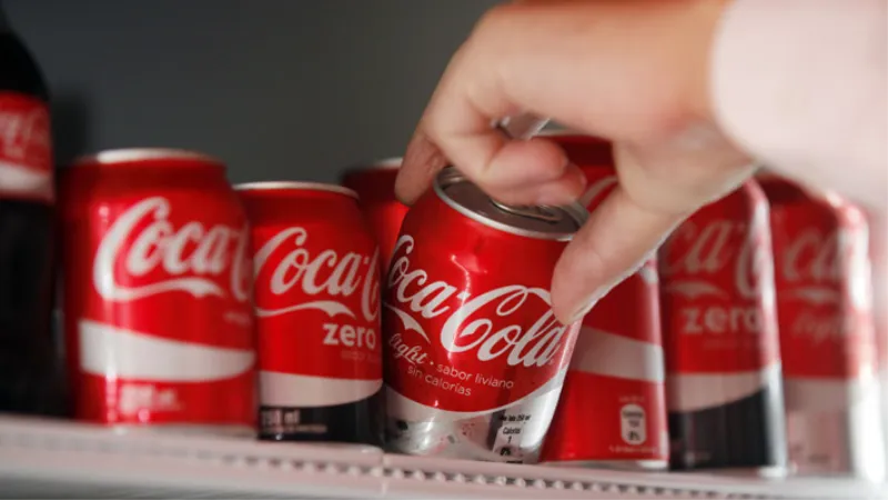 Zašto ne kažu radi li se o Coca Colinom brendu? Zbog trovanja pićem jedna osoba u bolnici, ima kemijsku ozljedu jednjaka