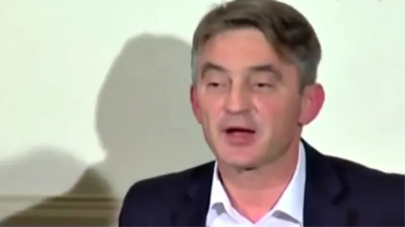 SBB: Komšić je vazda alkoholizirani 'patriota' i najveći borac za fotelje