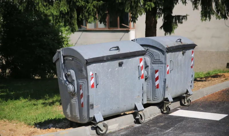 Mostarcu policija pronašla novčanik s 10.000 eura u kontejneru