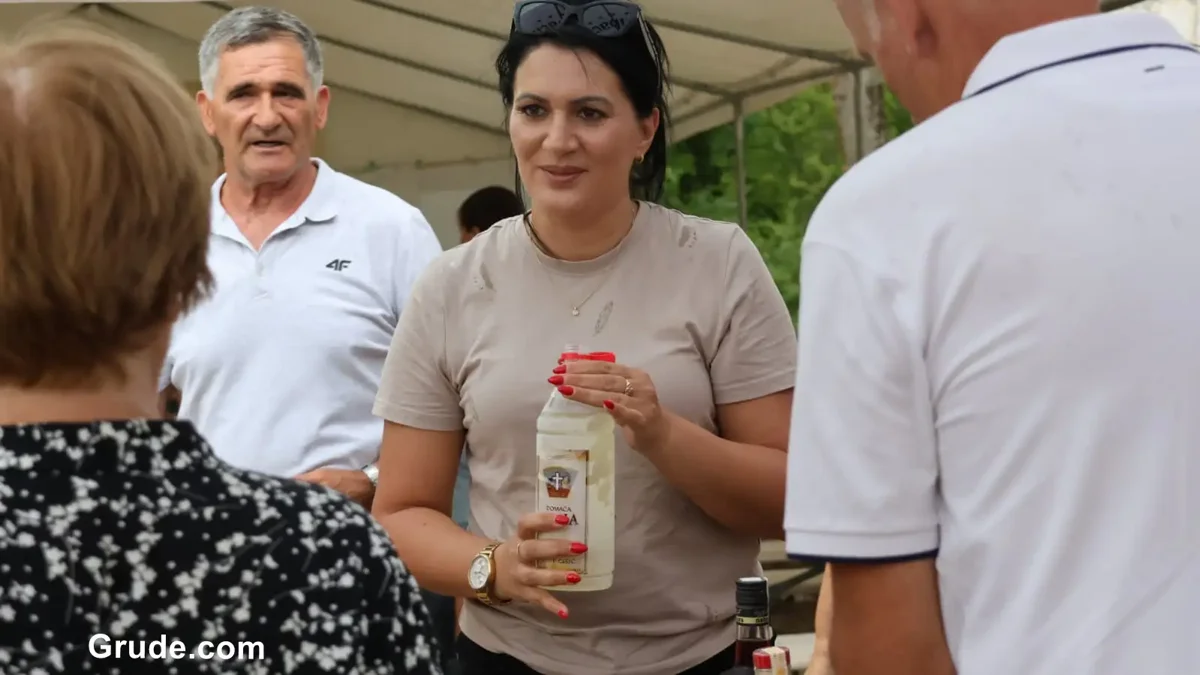 FOTO: Održani 14. Tolića susreti! Kuće se obnavljaju, stari temelji dobivaju novi život 21