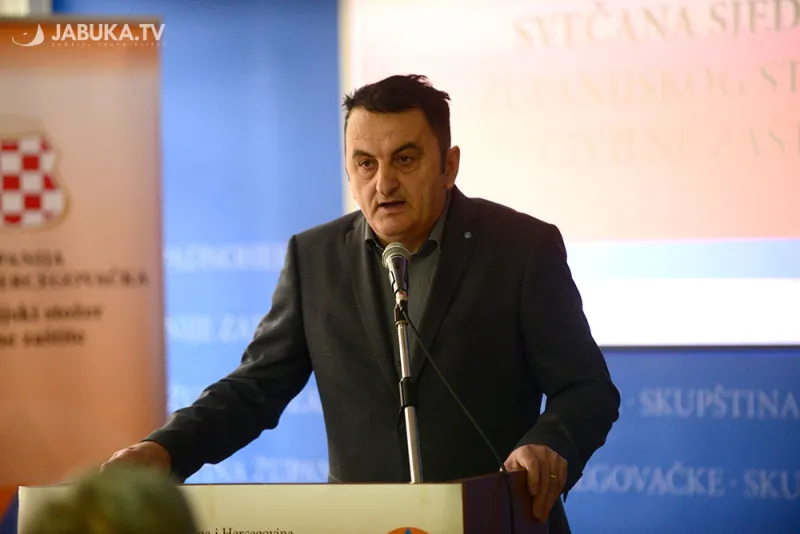ODNOSI S JAVNOŠĆU: Drago Martinović predstavlja knjigu