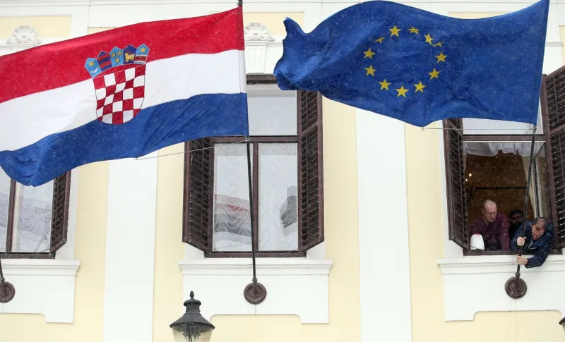 RH podržala 70 projekata prekogranične suradnje s BiH