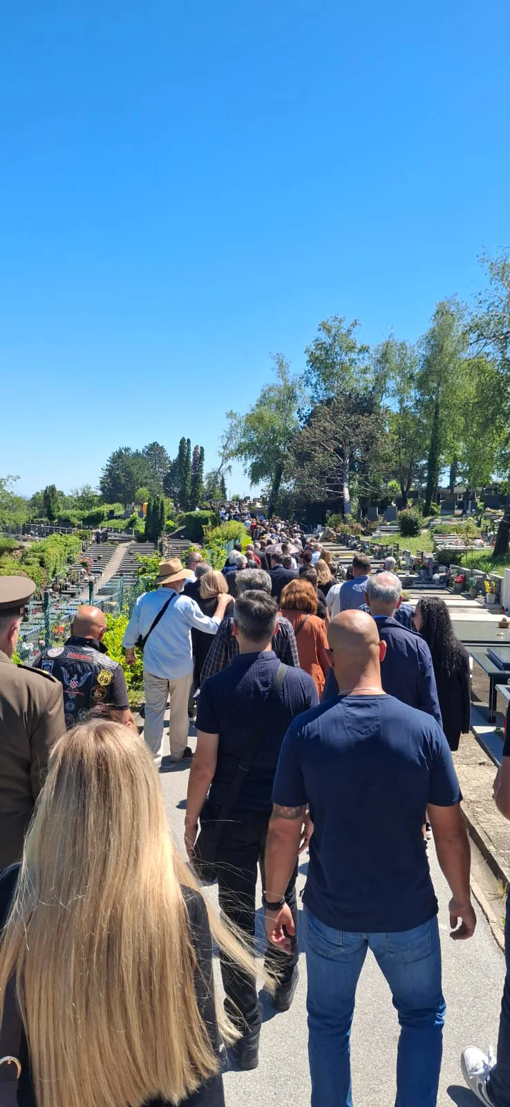 FOTO/VIDEO Heroina Julienne Eden Bušić ispraćena na posljednji počinak 3