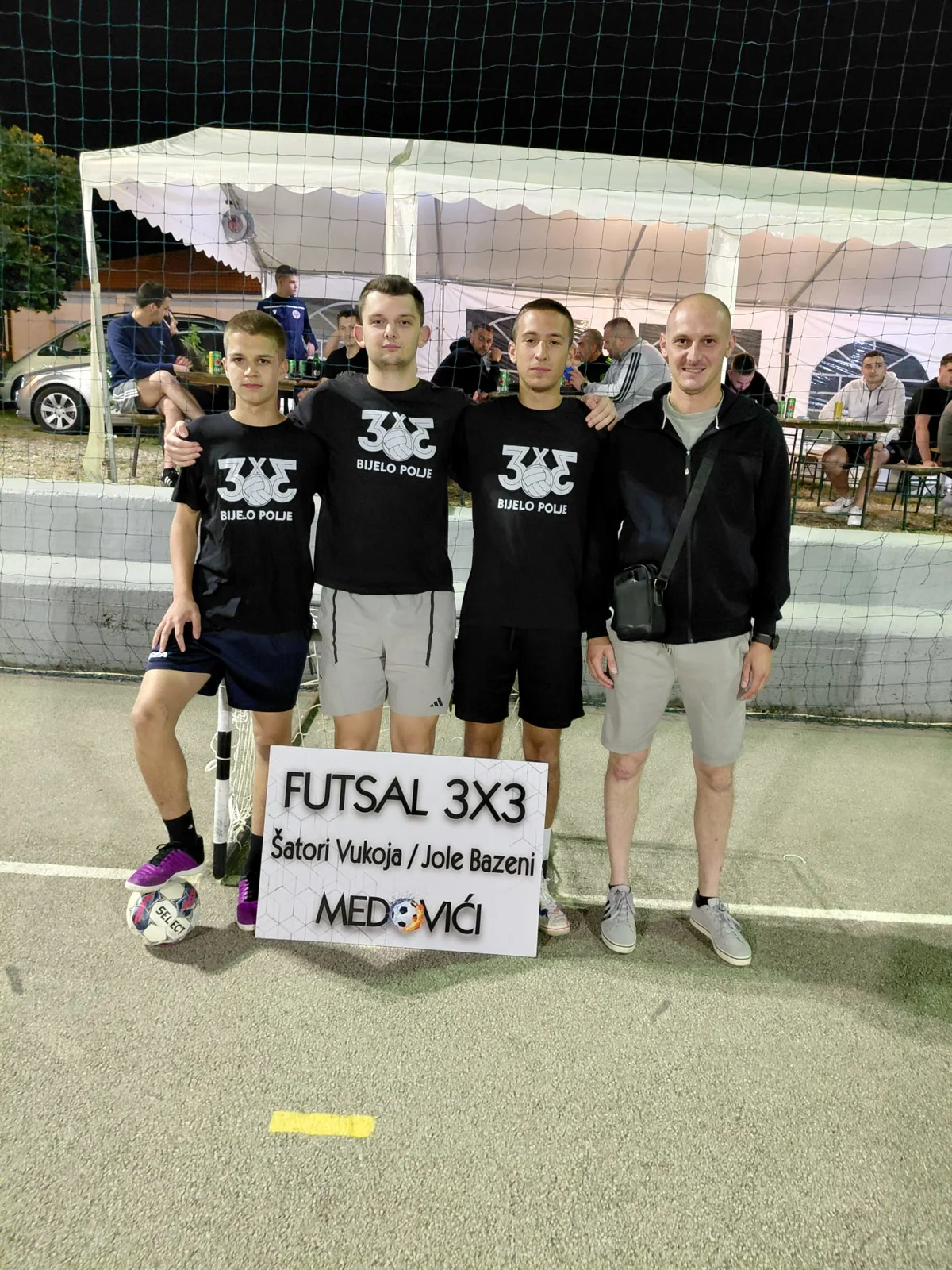 FOTO: Futsal cup na Medovićima stigao do završnice, večeras nagrada Golf 4 i još mnogo toga 2
