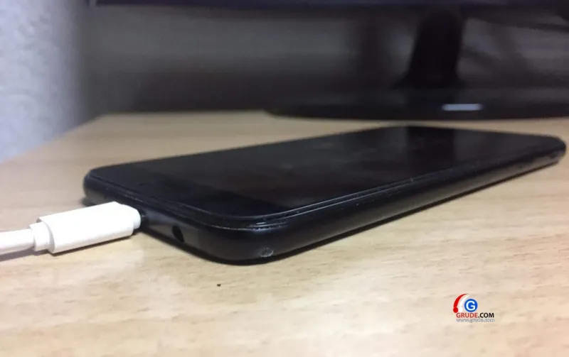 Mobitel vam se sporo puni i ne znate kako ga ubrzati? Ovo su trikovi za ekspresno punjenje