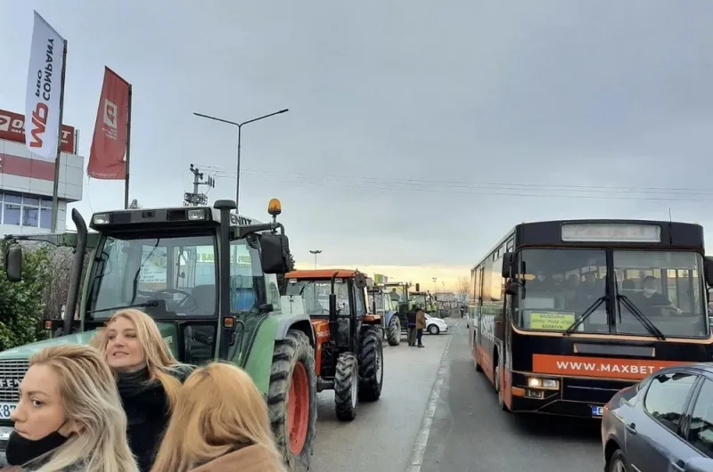 Granični prijelaz u Orašju ostaje blokiran