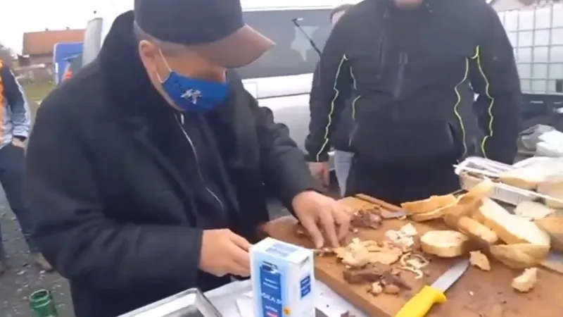 Neumorni Bandić opet pomaže Petrinji: Danas i prizalogajio s ljudima