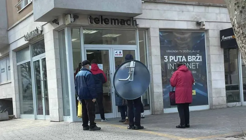 Mostarci masovno raskidaju ugovore za internet i televiziju, u Telemach nose i 'tanjure'