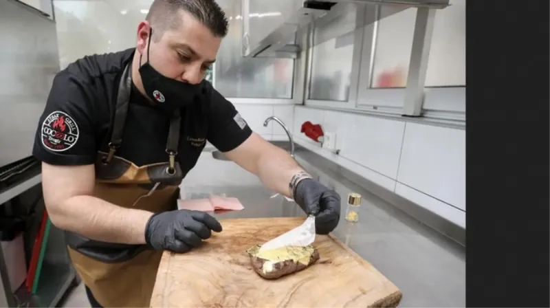 Hrvat pravi i prodaje biftek omotan zlatom koje u hrani poboljšava rad jetre, želuca...