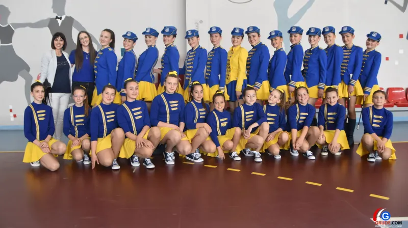 FOTOGALERIJA: GRUDSKE MAŽORETKINJE U SVOJIM GRUDAMA BRILJIRALE NA NACIONALNOM PRVENSTVU
