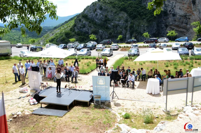 Književnica Mara Cica Šakotić dobitnica ovogodišnje nagrade ''Antun Branko Šimić'' FOTOGALERIJA