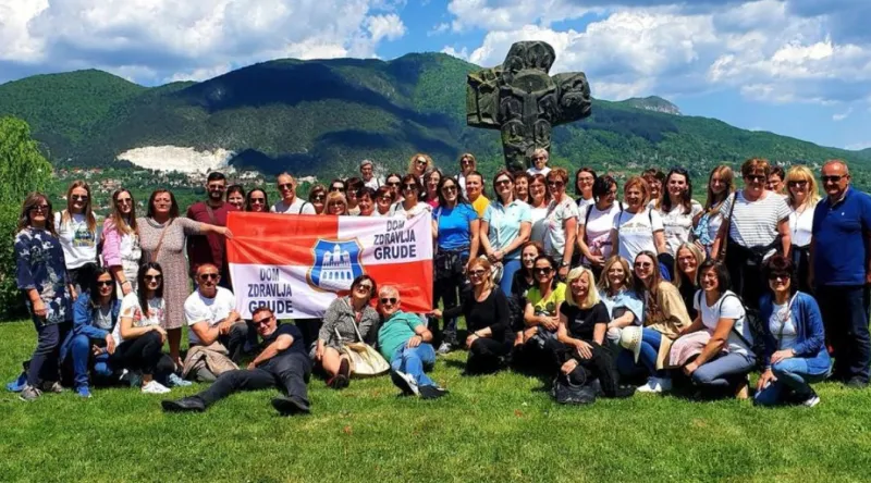 Djelatnici Doma zdravlja Grude uživali u prirodnim ljepotama Rame i napunili baterije