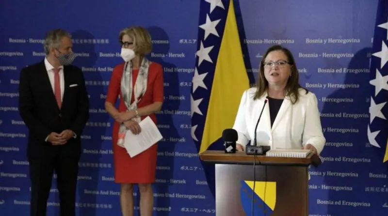 Mlade osposobiti i uvesti na tržište rada još za vrijeme obrazovanja