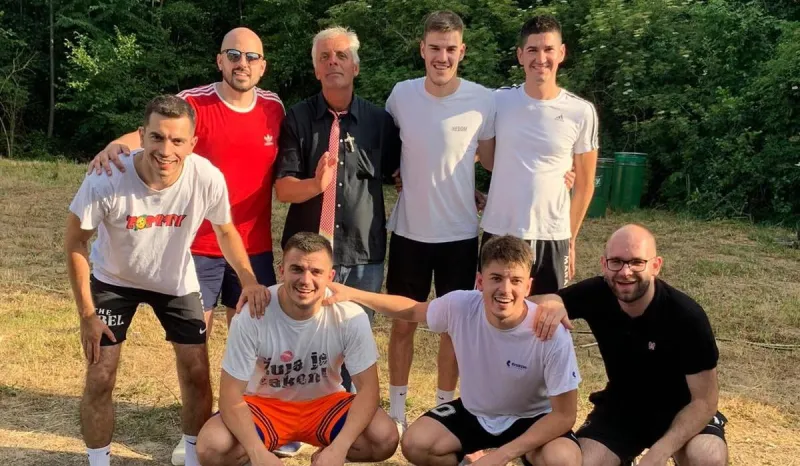 FOTO: S imenom kultne mesnice GRUDSKI hakleri osvojili srebro u Uskoplju