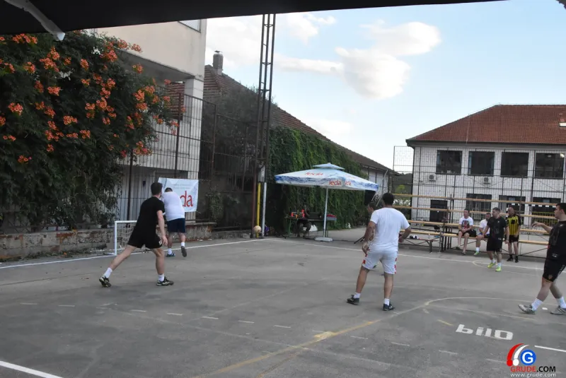 FOTO: 3NA3 U GRUDAMA, dalje prošle ekipe koje su zabile više golova od protivnika 31