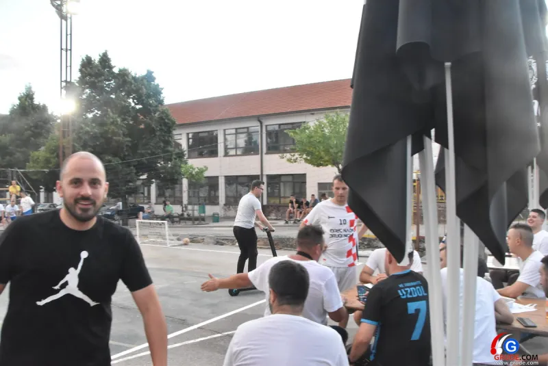 FOTO: 3NA3 U GRUDAMA, dalje prošle ekipe koje su zabile više golova od protivnika 34