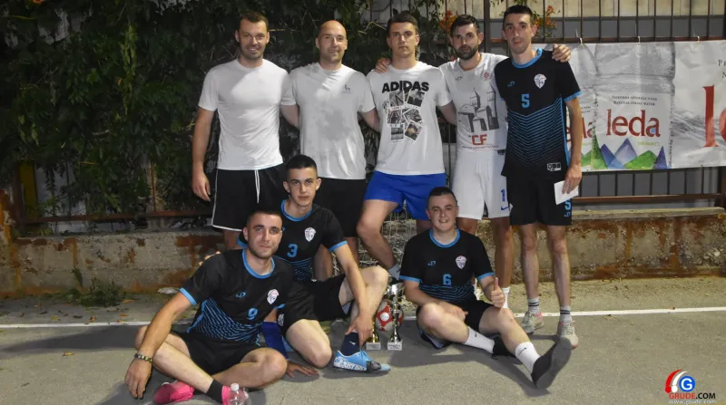 FOTO/VIDEO: ZAVRŠEN 3NA3 U GRUDAMA! Alpeza, Marić, Palac i Kvesić osvojili turnir! Kolakušići srebrni