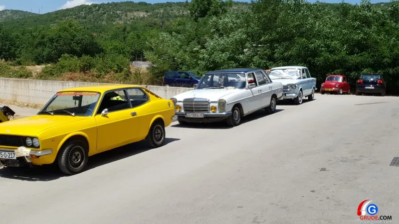 FOTO/VIDEO: GRUDE, LJUBUŠKI, POSUŠJE I ŠIROKI DOMAĆIN OLDTIMERIMA, STARA AUTA SVE ODUŠEVILA 16