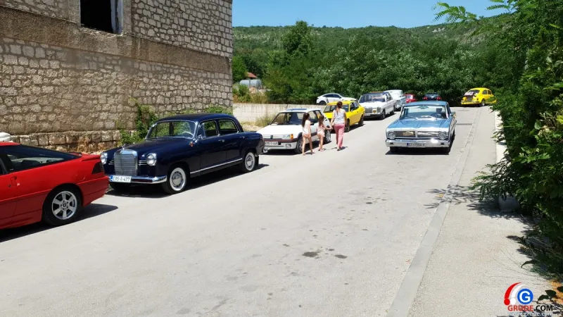 FOTO/VIDEO: GRUDE, LJUBUŠKI, POSUŠJE I ŠIROKI DOMAĆIN OLDTIMERIMA, STARA AUTA SVE ODUŠEVILA 19