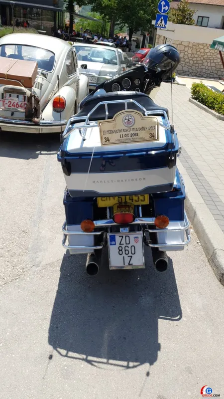 FOTO/VIDEO: GRUDE, LJUBUŠKI, POSUŠJE I ŠIROKI DOMAĆIN OLDTIMERIMA, STARA AUTA SVE ODUŠEVILA 3