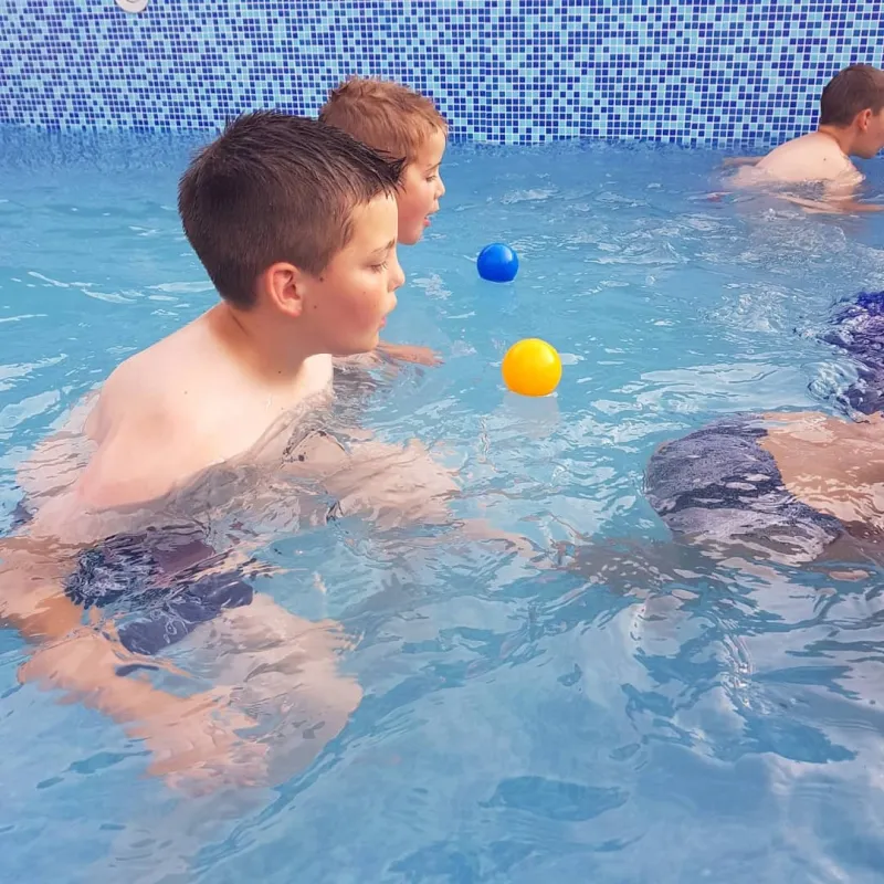 FOTO: Aquaman Grude pokazao se kao jedan od najboljih prijatelja djece 9