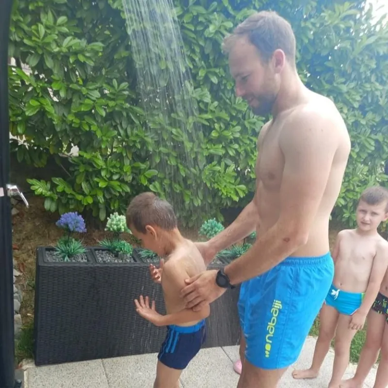 FOTO: Aquaman Grude pokazao se kao jedan od najboljih prijatelja djece 8