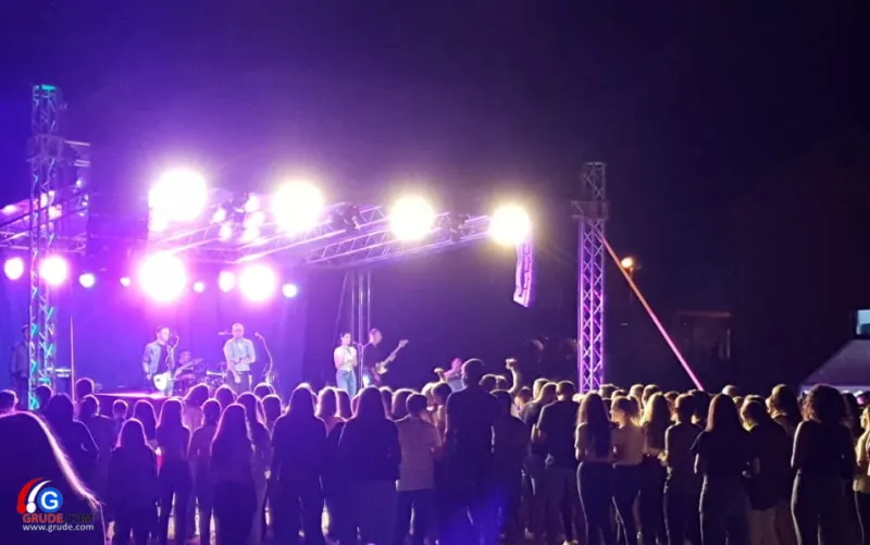 Dalmatino ima novi singl ''Fala Bogu, Sritna Zvizdo'' VIDEO