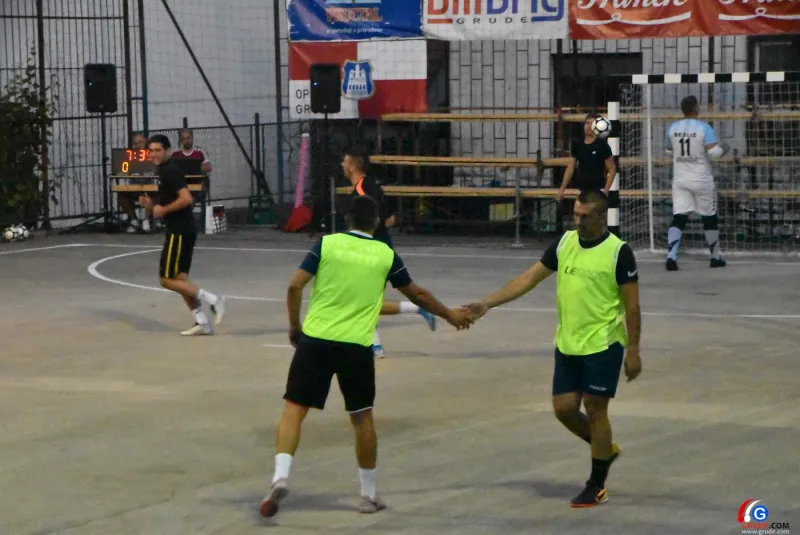 Druga večer Grudskog ljeta: Trgoguma Grude.com, Moja mater te traži i Tići Mepas prošli dalje 8