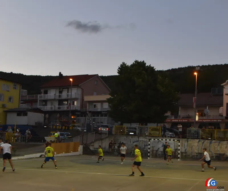 FOTO: Tići Mepas i Pavo ušli u polufinale Grudskog ljeta! U nedjelju čak 6 utakmica, saznat ćemo ime prvaka kod veterana 13