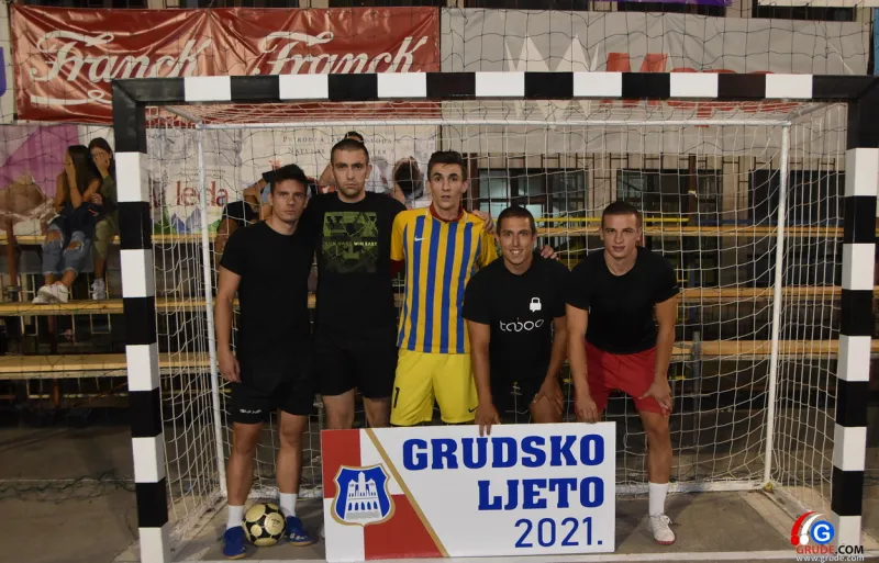 FOTO: Tići Mepas i Pavo ušli u polufinale Grudskog ljeta! U nedjelju čak 6 utakmica, saznat ćemo ime prvaka kod veterana 46