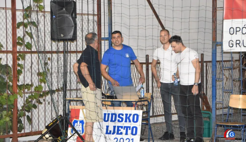 FOTO/VIDEO: ZAVRŠENO JE GRUDSKO LJETO, ŽITELJI IZ CIJELE HERCEGOVINE DOŠLI U GRUDE 32